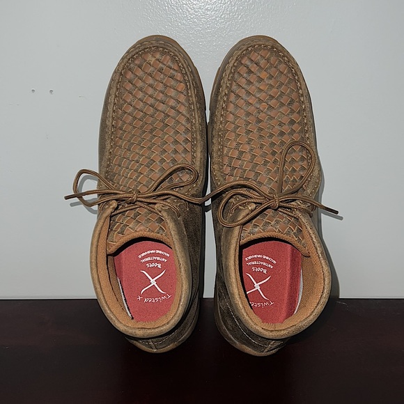 Twisted X boots brand new worn like a handful of times - Picture 3 of 4